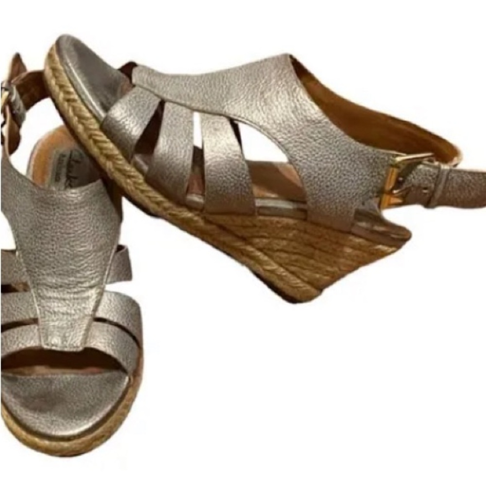 CLARKS ARTISAN Women's Leather Espadrille Wedge Sandals Size 6.5 Metallic Gold